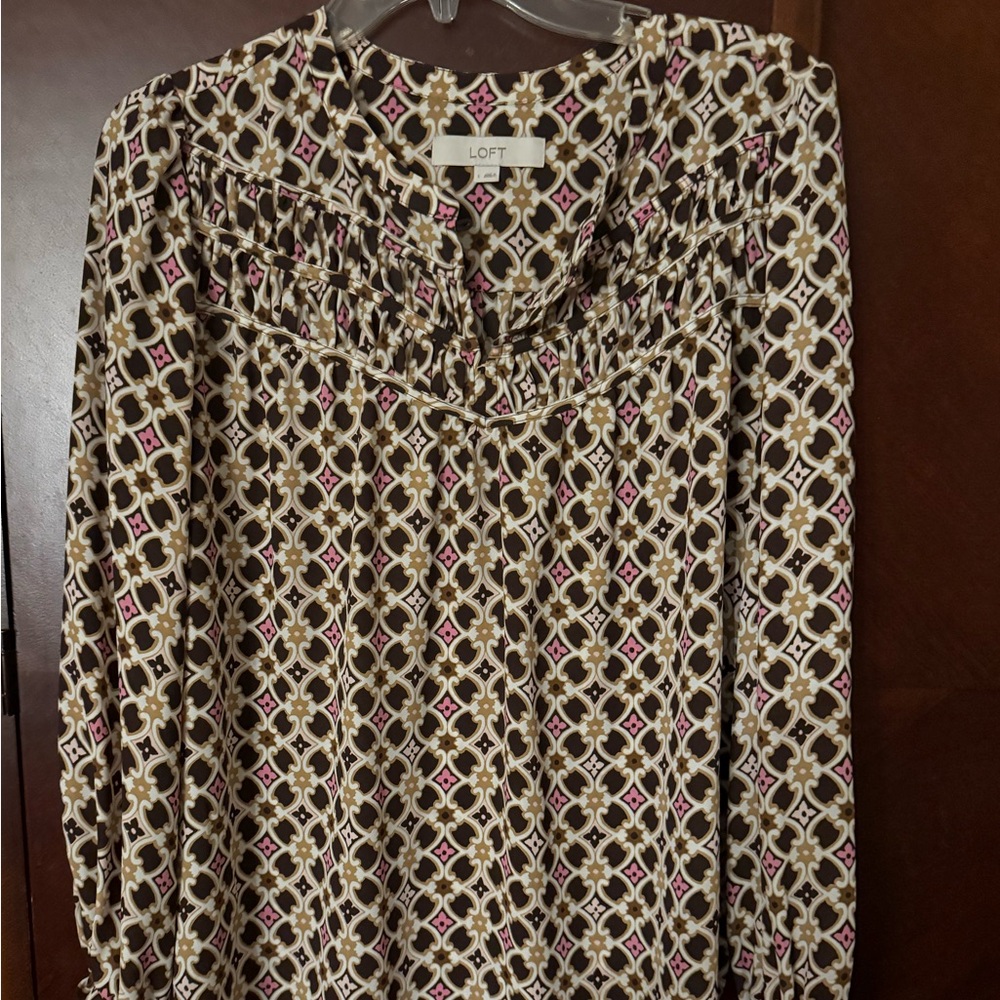Beautiful loft blouse.